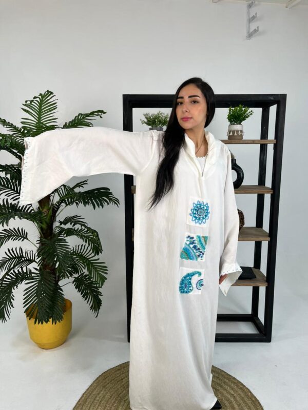 Hand-Embroidered spanish-Linen Abaya – white - Image 2