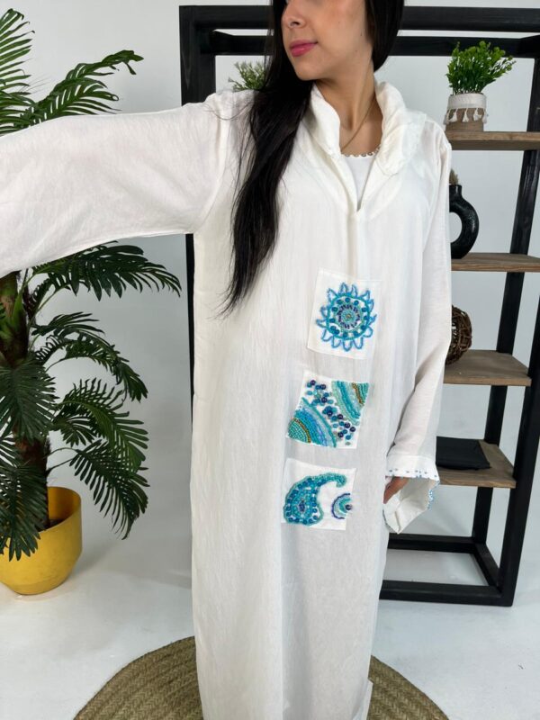 Hand-Embroidered spanish-Linen Abaya – white - Image 3