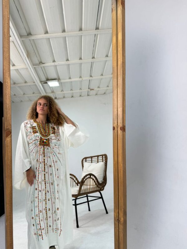 Spanish Linen Abaya Hand-Embroidered from Siwa - Image 2