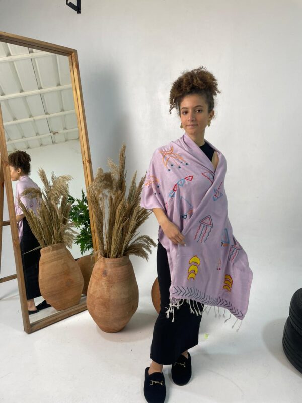 Light mauve Akhmim Cotton Shawl | Hand-Embroidered by Nubian Women of Aswan  188×60 cm - Image 2