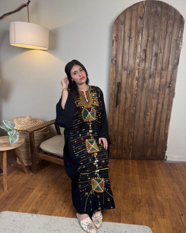 Spanish Linen Abaya Hand-Embroidered from Siwa Free size up to 3XL - Image 3