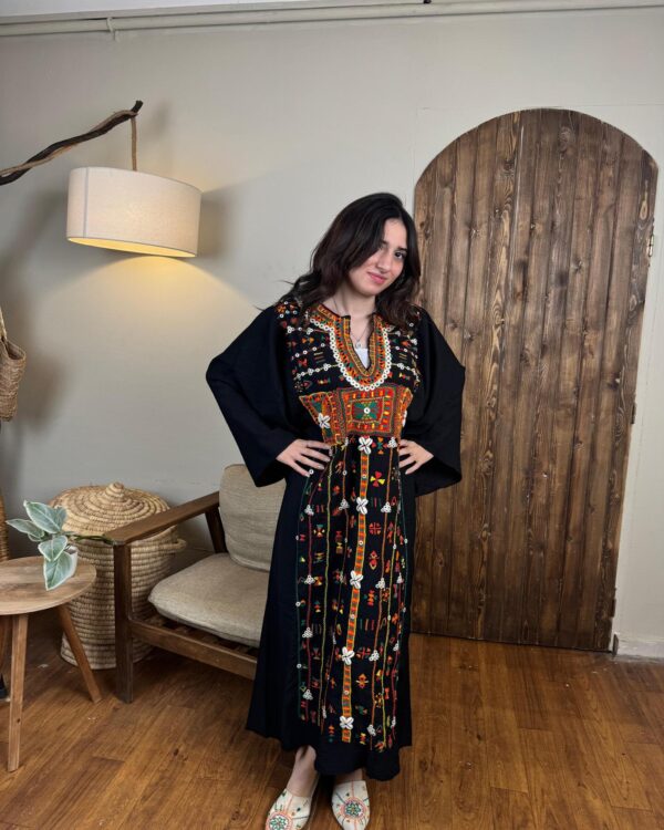 Spanish Linen Abaya Hand-Embroidered from Siwa Free size up to 3XL - Image 2