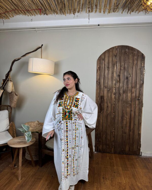 Spanish Linen Abaya Hand-Embroidered from Siwa Free size up to 3XL - Image 2