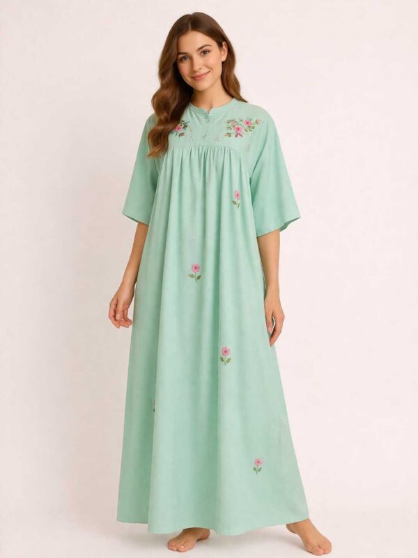 Light Green Hand-Embroidered Cotton Nightgown – Vintage Classic Style – Short Sleeve – Plus Size (2XL–5XL)